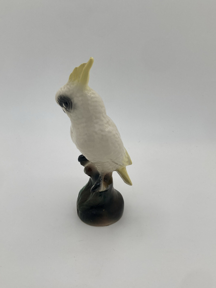 Vintage Ceramic Cockatoo Figurine Yellow Crested Parrot Bird Statue - Picture 3 of 4